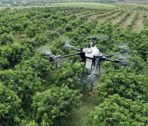 Ob Schutz vor Schädlingen oder Rettung von Rehkitzen, Drohnen sind in der Landwirtschaft auf dem Vormarsch.
